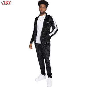 Impresión de logotipo personalizado en venta al por mayor nuevo modelo de ropa activa para hombres chándal de terciopelo de VIKY INDUSTRIES - Product Image 4