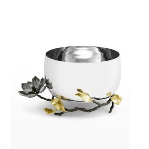 Nouveau bol de service en acier inoxydable poli reflète la lumière douce des lumières environnantes, ce qui rend les fruits à l'intérieur d'un aspect radieux. - Product Image 1