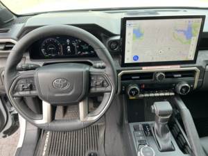 Toyota Tacoma 4WD Limited Híbrido 2025 Usado en Buenas Condiciones - Product Image 5