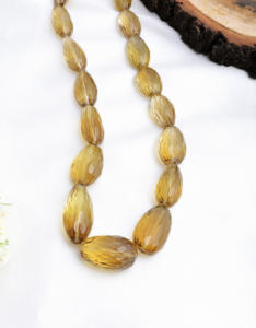 หินควอตซ์น้ำผึ้งทรงเหลี่ยมธรรมชาติ 315.55 กะรัต สำหรับทำเครื่องประดับอัญมณี สร้อยคอ - Product Image 4