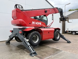 Chargeur télescopique multifonction Magni AA001 pour travaux de construction et agriculture, robuste, 4x4, diesel, avec accessoire de chariot élévateur 75 mm - Product Image 4