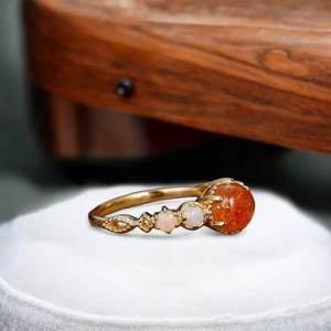 Bague en argent sterling plaqué or 925 avec pierre de soleil dorée, design tendance classique, bague pour femme et fille, cadeaux d'anniversaire - Product Image 2