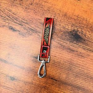 LLavero de pulsera pequeño de herramientas de hoja de cuero mecanizado a mano, llavero de cuero genuino de estilo occidental, Clip de llave de cuero de vaca personalizado para mujer - Product Image 4