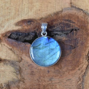 จี้พลอยลาบราดอไรต์เงินสเตอร์ลิง925ดีไซน์เรียบง่ายของขวัญแต่งงานที่สมบูรณ์แบบสำหรับความรักพร้อมจี้925 - Product Image 4