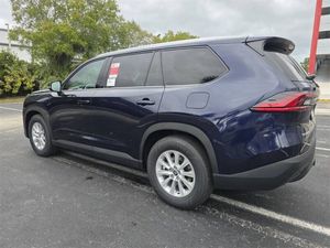 2026 Toyota Grand High lander Hybrid Available for sale New car technology Fuel efficient hybrid Toyota luxury SUV - Product Image 3