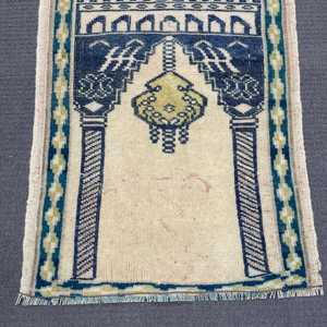 Alfombra Turca Vintage de Lana Azul, 1.8x2.9 pies (55x87 cm) - Product Image 4