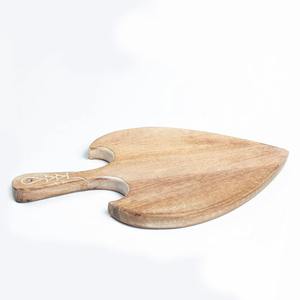 Tabla de cortar de resina de estilo Ángel geométrico colorido tabla de cortar antideslizante para uso en la cocina - Product Image 5