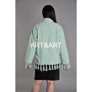 Vente en gros de vestes indiennes brodées à la main veste TNT Suzani pour femmes veste à bord libre court manteau unisexe vestes d'hiver matelassées - Product Image 4