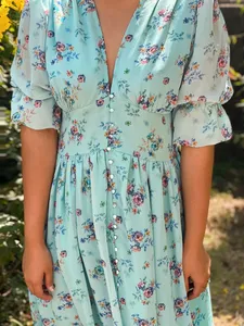 Robe longue en mousseline de soie pour femme, coupe trapèze avec fente, imprimé floral, respirante et imprimée numériquement, lavable, infroissable, style décontracté et tendance - Product Image 3