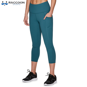 Leggings hasta la Rodilla de Alta Calidad, Transpirables, Antibacterianos y Suaves, con Diseño de Logotipo Personalizado para Mujer, de Raccoon Sports - Product Image 2