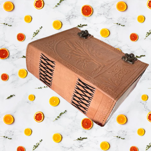 สีน้ำตาล