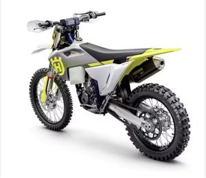 NOUVEAU ORIGINAL 2023 2024 2025 Motos tout-terrain Husqvarna FC450 - Product Image 1