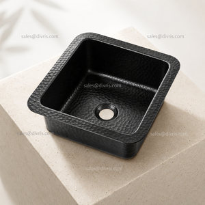 DIVRIS Fregadero de Cocina Cuadrado de Aluminio Negro Martillado Hecho a Mano con Acabado Pulido, Un Solo Tazón, Un Solo Orificio, 12x12" DRC-2002 - Product Image 4