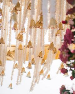 มาลัยดอกไม้ทำจากผ้าเทียมมีกระดิ่งดอก Gajra สำหรับตกแต่งเพดานของจีนใต้ - Product Image 4