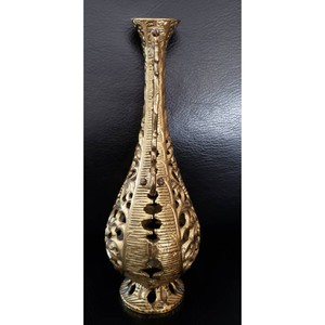 Pichet en laiton vintage magnifiquement conçu Pichet en laiton design floral Vase à fleurs Pichet décoratif en laiton avec poignée - Product Image 3