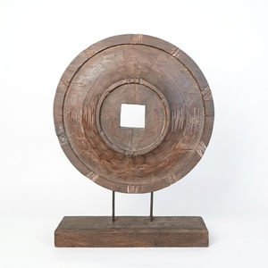 Pièce de monnaie en bois Statue ornement décor à la maison Sculpture dessus de Table accessoires maison bureau bureau décoration - Product Image 1