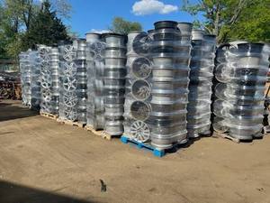 Venta al por Mayor de Chatarra de Ruedas de Automóvil de Aleación de Aluminio al 99% de Calidad - Product Image 2