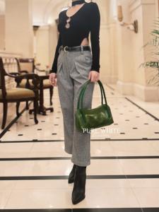 Bolso de Hombro Baguette Hecho a Mano en Cuero Genuino Italiano para Mujer - Product Image 5