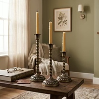 Candélabre rustique en fer bronze multi-bras sans flamme, fait main, avec découpes géométriques marocaines, finition thermolaquée, centre de table pour la maison