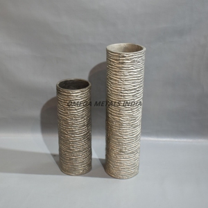 Vase rond en métal blanc fabriqué à la main en gros en usine avec un design moderne et élégant pour une décoration intérieure et de bureau luxueuse - Product Image 5