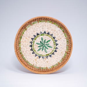 Bandeja de Servicio de Lujo Hecha a Mano, Elegante y Decorativa con Incrustaciones de Nácar de Vietnam, Diseño Geométrico, Ecológica y Personalizable para Hotel - Product Image 2