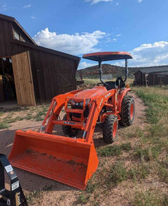 Prix de gros pour le mini tracteur BX1880 65HP 4WD Moteur en stock Achetez maintenant Puissance compacte Qualité supérieure pour tous les travaux agricoles - Product Image 3