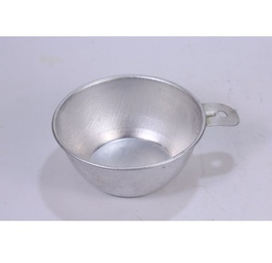Exportateur indien Bol de service classique en aluminium de style indien pour les repas traditionnels ou le daal et le riz disponibles à la vente - Product Image 1