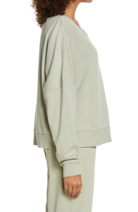 Sudaderas de Mujer Fabricadas en Pakistán, Color Verde Salvia, Corte Holgado y Cómodo, Logotipo Personalizado Impreso OEM, Sudadera Informal y Transpirable para Mujer - Product Image 3