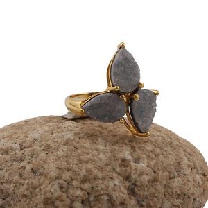 พิเศษแหวนพลอยดรูซี่สีชมพูมือออกแบบรูปลูกแพร์แหวนพลอยสามง่ามดรูซี่ชุดแหวนพลอยสีชมพูของขวัญสําหรับเธอ - Product Image 6