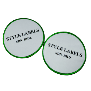 Étiquette tissée personnalisée avec découpe au laser et bord brodé pour une utilisation durable de la marque, de la mode et des accessoires - Product Image 2