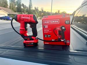 Gonfleur sans fil V20 pour pneus et ballons, haute pression 150 PSI, manomètre numérique en plastique, faible bruit - Product Image 4