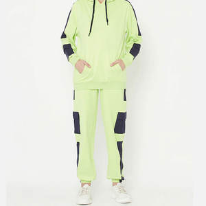 Conjunto de 2 piezas de moda para mujer, sudadera y pantalones de manga larga con estampado sólido, trajes deportivos de invierno - Product Image 1