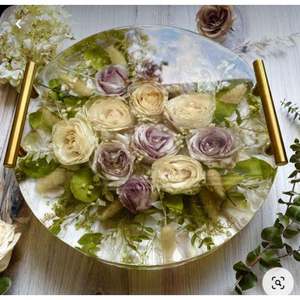 Plateau de service en résine au design classique fait à la main, pièce unique pour articles ménagers et hôtels à très rythme - Product Image 4