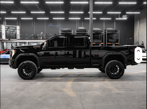 GMC Sierra 2500HD AT4 Crew Cab 4WD avec sièges en cuir 2024 d'occasion Boîte manuelle intérieur foncé - Product Image 4