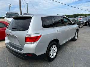 SUV haut de gamme 2013 Highlanderz FWD d'occasion à vendre - Product Image 6