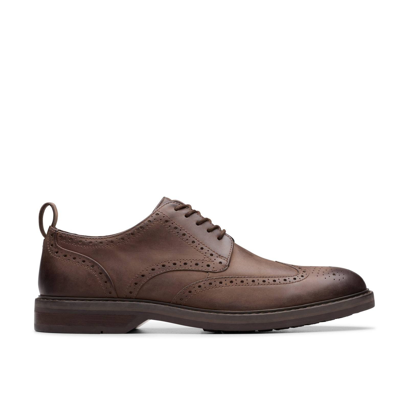 clarks brown casual shoes
