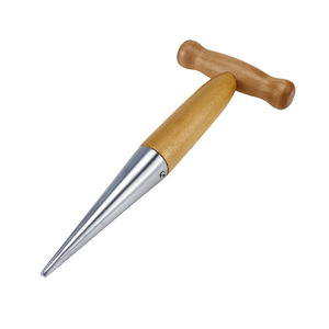 Dibber de truie en acier inoxydable avec manche en bois, outil de plantation à ampoule à main à long manche pour la plantation, le jardin - Product Image 2