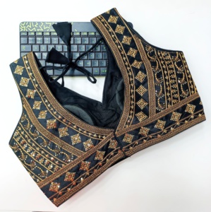 Material moderno Fentam Hevi Blusa de seda Strach Listo para la blusa Tiene un patrón abierto Froent y hermoso nudo de verano - Product Image 6