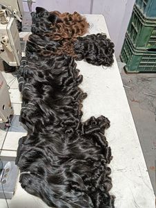 Paquete de cabello crudo virgen de templo indio del 100 por ciento, cutículas de un donante alineadas, extensiones de cabello tejido de Trama humana de doble estiramiento - Product Image 5