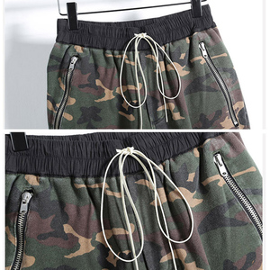 Pantalones cortos de camuflaje informales para hombre con bolsillos con cremallera, ropa para hombre, mezcla de algodón, cintura con cordón, perfectos para senderismo y actividades al aire libre - Product Image 2