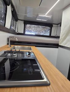 Camper desplegable personalizado para camioneta, ligero, de aluminio, tipo cabina, para la venta en Tennessee, EE. UU. y Asia - Product Image 2