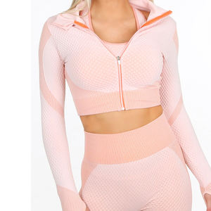 Conjunto de Yoga de 3 Piezas para Mujer, Transpirable, de Secado Rápido, sin Costuras, para Gimnasio, con Sujetador Deportivo y Leggings - Product Image 6