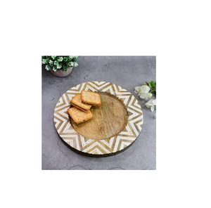 Assiettes de chargeur de conception de Grain de bois, assiettes de dîner et ustensiles de cuisine et restaurants avec brillant poli - Product Image 1
