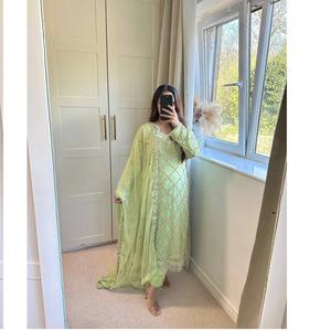 Elegante mujer Grand Pista Color Georgette bordado a mano trabajo Salwar traje Indo-diseño de ropa paquistaní - Product Image 2