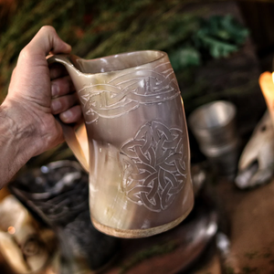 Mug en corne naturelle de haute qualité, fabriqué à la main, avec une surface polie et une poignée confortable, parfait pour boire, en provenance d'Inde - Product Image 2