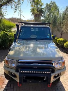 2018 T0y0ta Land-Cruiser Pickup Diesel Turbo Manual RWD Luz Interior Asientos de tela Tamaño R19 Usado para la venta - Product Image 6