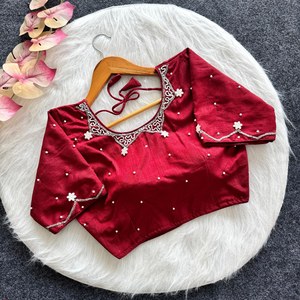 Lourd beau mariage porter exclusif dernière soie moderne Pista partout fabricant de chemisier de travail à la main de Surat - Product Image 2