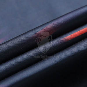 Uniformes de Fútbol Profesionales para Equipos, 100% Poliéster, Cómodos, de Secado Rápido, Colores y Logotipos Personalizables, Servicio OEM para Hombres Adultos - Product Image 6