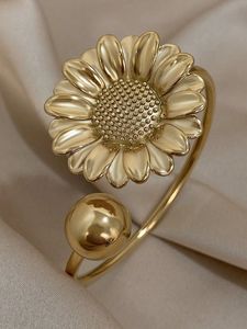 Chic Art <b>Metal</b> <b>Bracelet</b> Ideal For Stylish Layering With Other Accessories Casual Or Formal Wear - Product Image 2