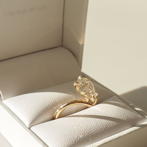 Bague de fiançailles pour femme à 4 griffes en argent 925 10k 14k 18k Solid Gold - Product Image 3